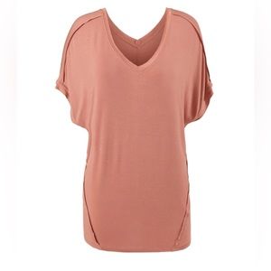 CAbi Women's Short Sleeve Tee - Rose